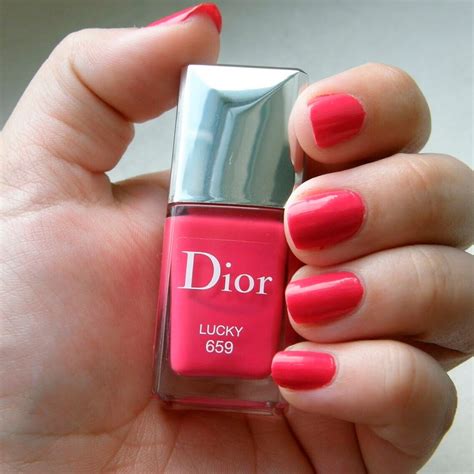 Dior Le Vernis 659 Lucky Swatch & Review .